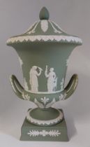 A large Wedgwood Mid 20th C square based lidded Campagna Urn / vase in sage green. The body