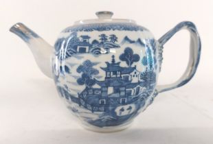 A Chinese export blue and white tea pot C1780-1800  Stands 13 cm tall and 23 cm spout to handle