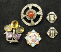8.) Joblot of three brooches and scarf clips, Brooches include Amethyt and Ctirine Quartz brooch A/F