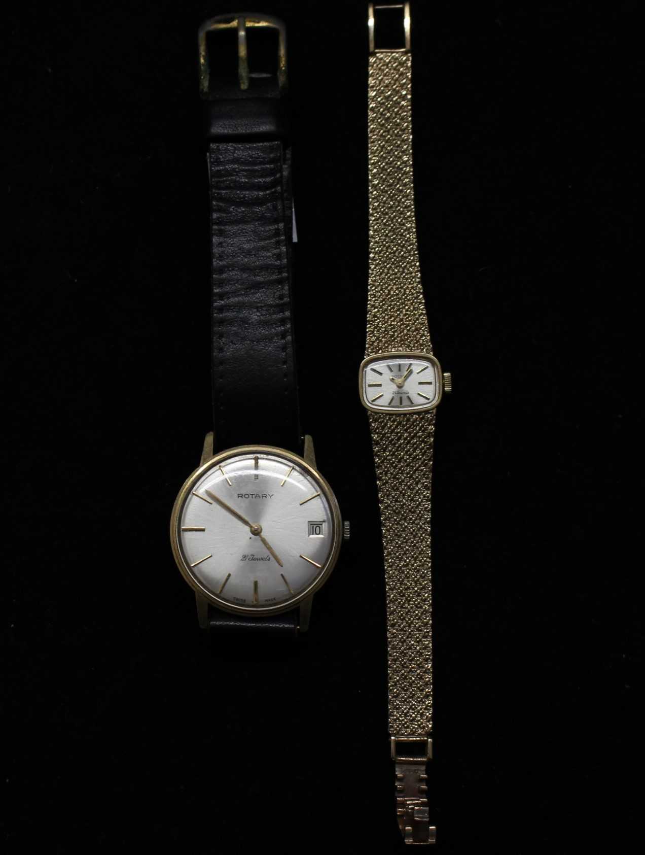 Slim 9ct Gold Ladies 21 Jewels Watch with 9ct Gold Watch Bracelet 26.28 grams. Good fastening.  Also