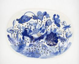 Wedgwood: an early 19th century pearlware blue and white drainer, transfer printed with water