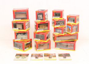 Hornby: A collection of nineteen (19) Hornby, N Gauge, Lyddle End buildings and accessories sets.