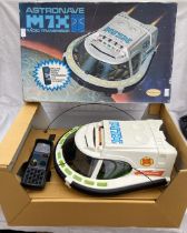 Astronave: A boxed Astronave M7X Radio Transmisor, Space Craft with radio transmitter and six