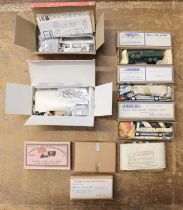 Kits: A collection of assorted boxed model vehicle kits, one made, others unmade, to include: ABS