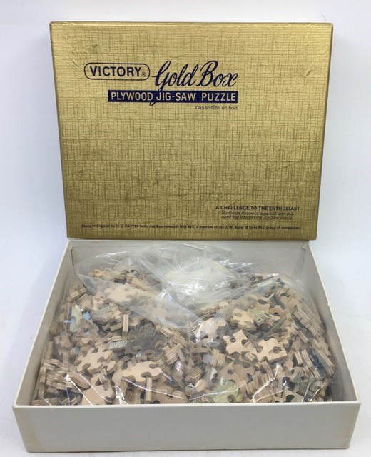 **WITHDRAWN**A Victory ''Gold Box'' plywood jig-saw puzzle of The Water Fountain (Outdoor)