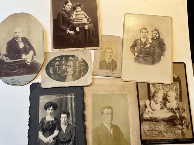 Cabinet cards, Carte de visites and similar. Earliest marked 1861. - Image 16 of 19