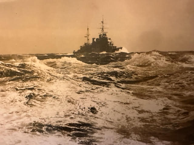 Press photographs of warships 1942 (MY23) - Image 11 of 12