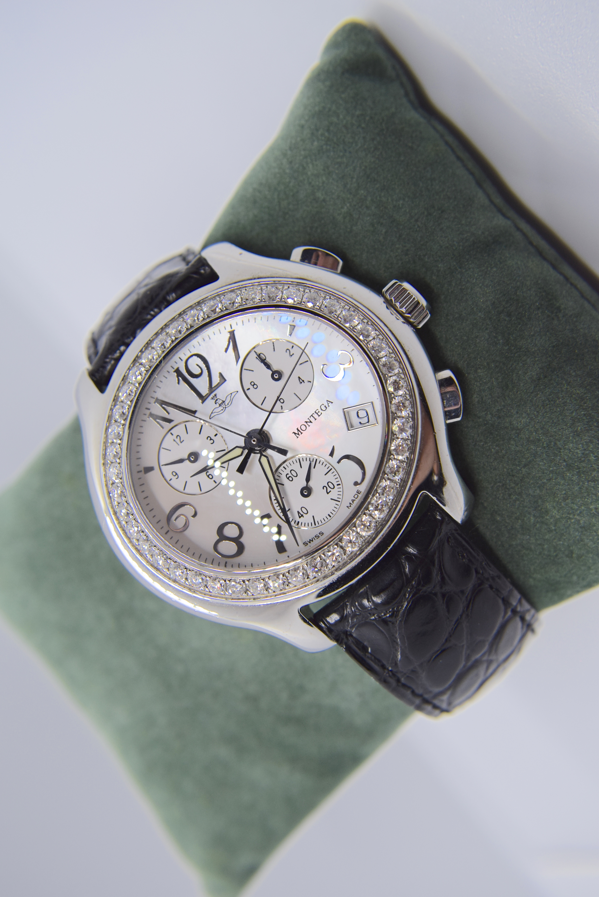 DIAMOND-SET MONTEGA CHRONOGRAPH WATCH (44MM) - Image 2 of 5