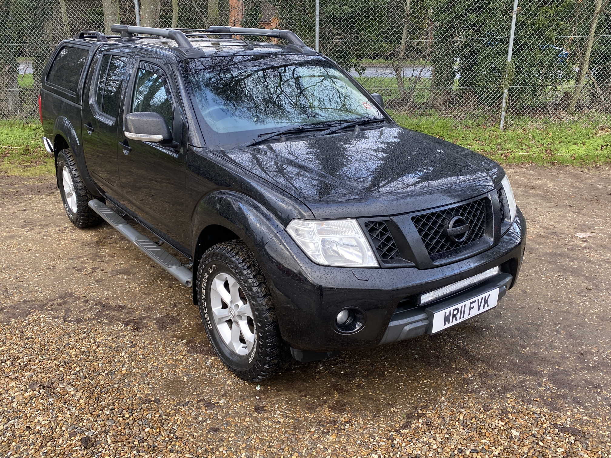 2011 NISSAN NAVARA DOUBLE CAB TRUCK TEKNA DCI 188 - NO VAT - 106k - 10%+VAT SPECIAL BUYERS PREMIUM - Image 4 of 45