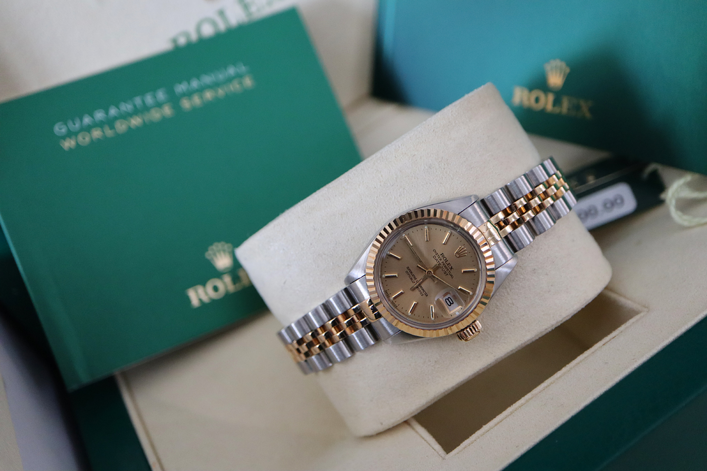 ROLEX DATEJUST LADIES 26MM MODEL / CHAMPAGNE DIAL (18K YELLOW GOLD / STEEL) - Image 2 of 8