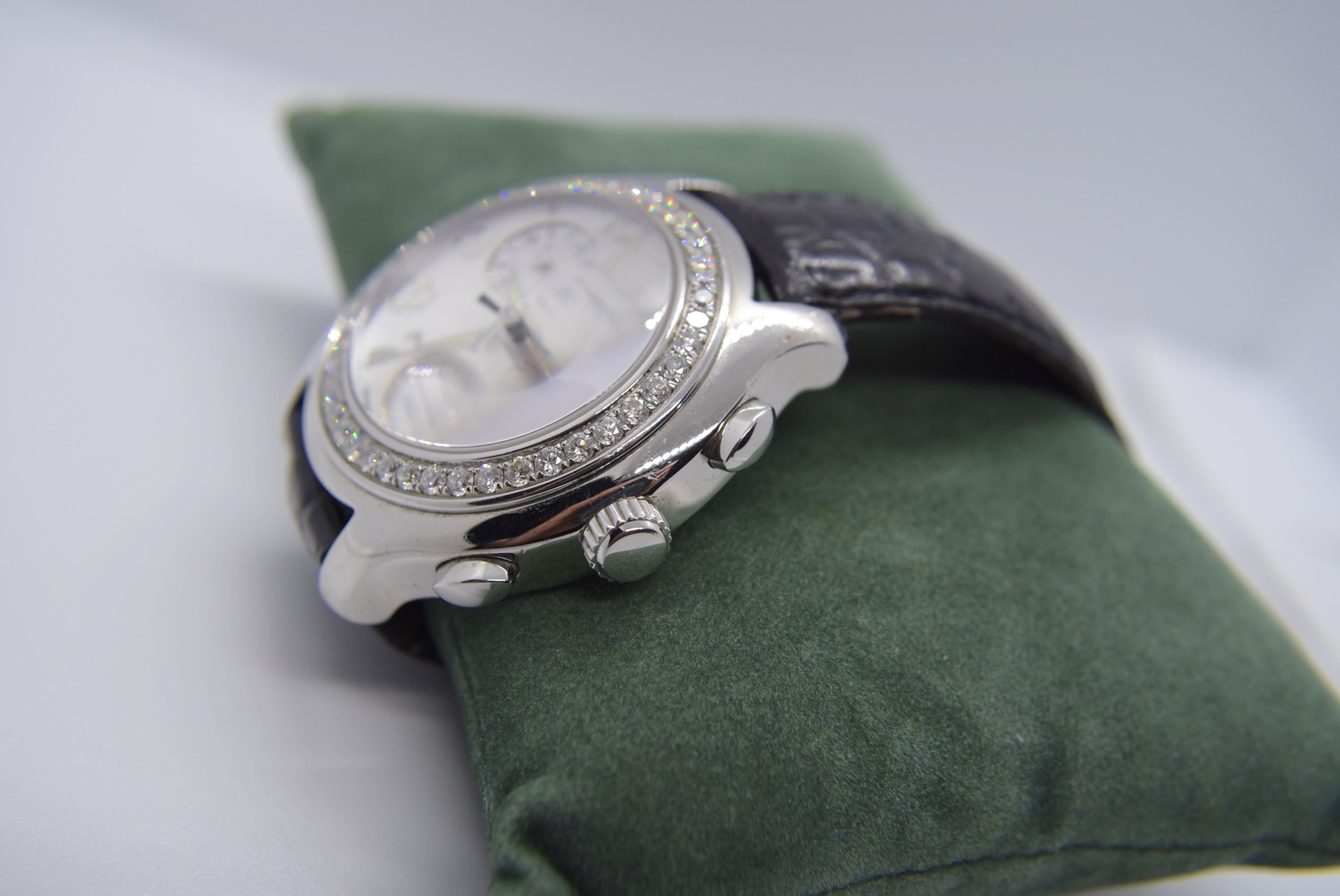 DIAMOND-SET MONTEGA CHRONOGRAPH WATCH (44MM) - Image 3 of 5