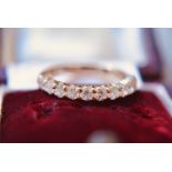 *BEAUTIFUL* FINE QUALITY VS/SI 0.50CT HALF ETERNITY RING IN 18K YELLOW GOLD