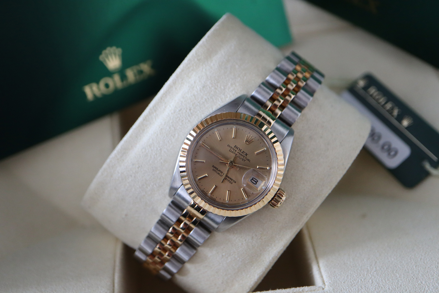 ROLEX DATEJUST LADIES 26MM MODEL / CHAMPAGNE DIAL (18K YELLOW GOLD / STEEL) - Image 4 of 8