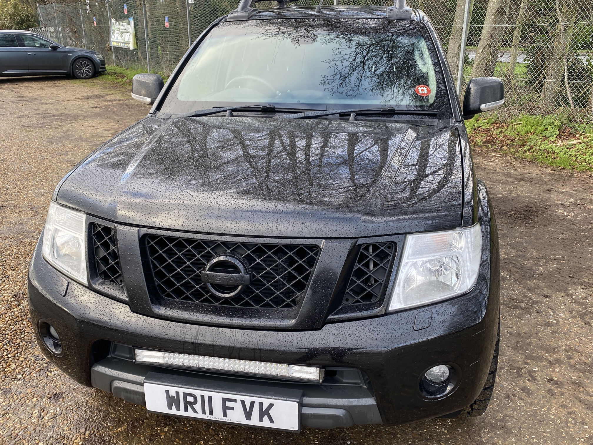 2011 NISSAN NAVARA DOUBLE CAB TRUCK TEKNA DCI 188 - NO VAT - 106k - 10%+VAT SPECIAL BUYERS PREMIUM - Image 6 of 45