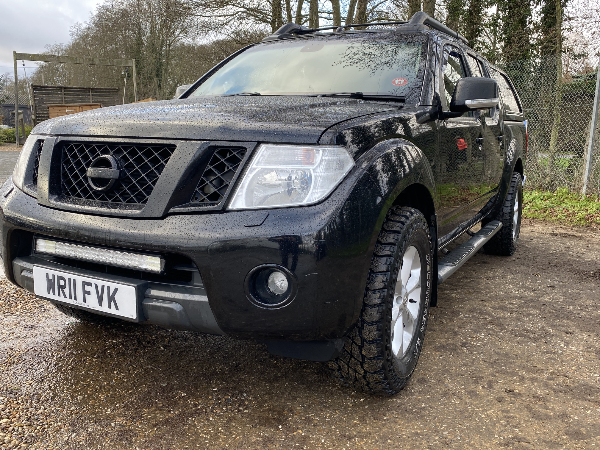 2011 NISSAN NAVARA DOUBLE CAB TRUCK TEKNA DCI 188 - NO VAT - 106k - 10%+VAT SPECIAL BUYERS PREMIUM - Image 14 of 45