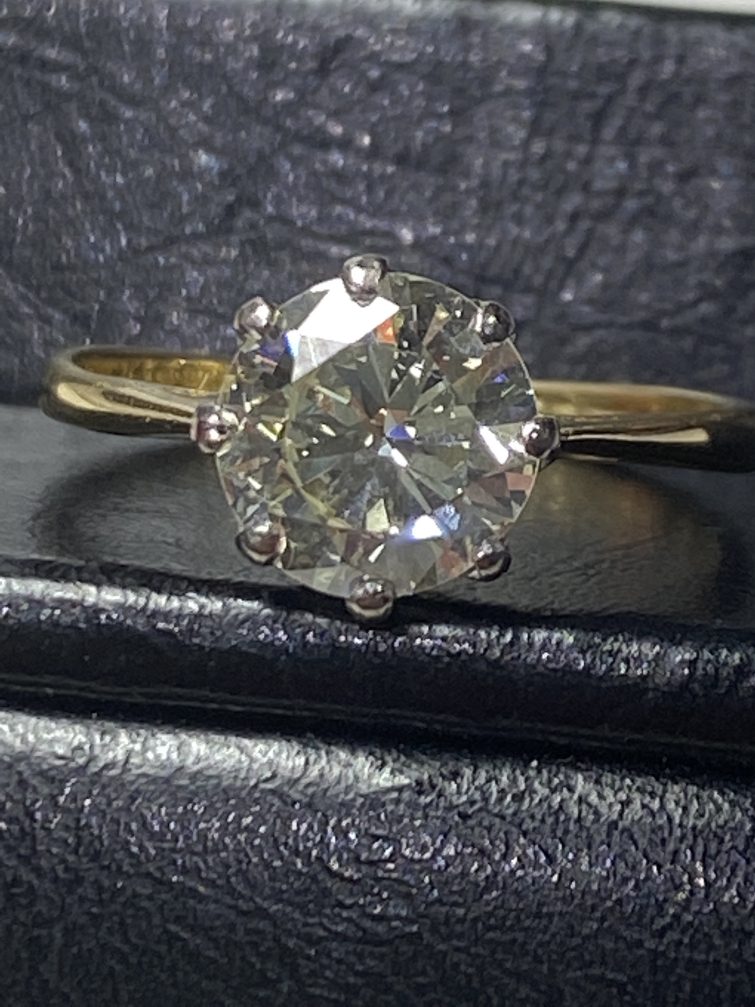 18ct GOLD 1.74ct APPROX OLD CUT DIAMOND RING - SIZE N