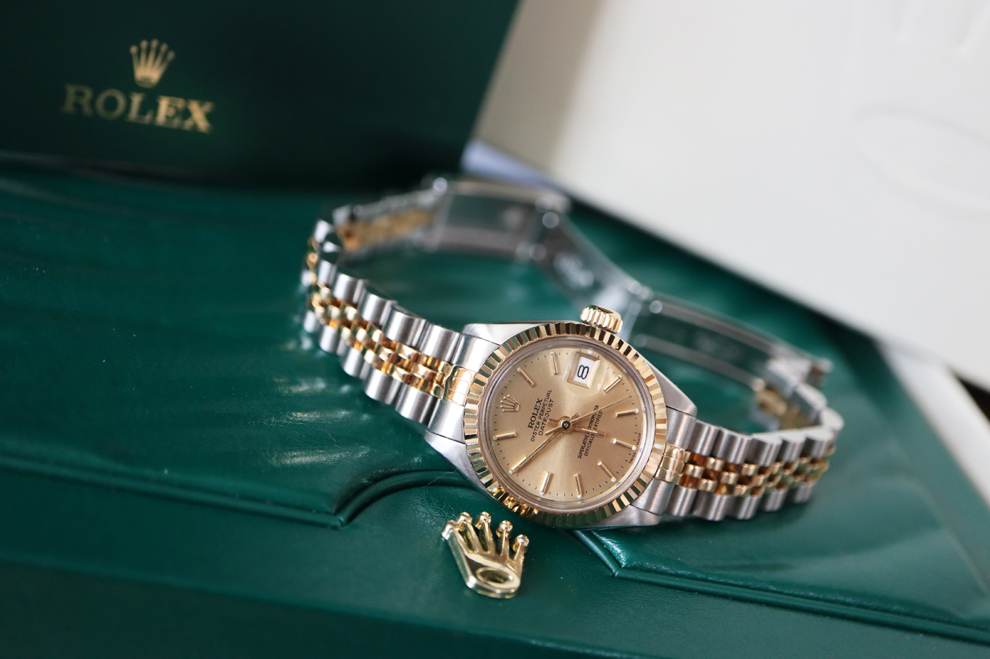 ROLEX DATEJUST 18K / STEEL *CHAMPAGNE* - BOX SET / BOOKLETS / TAGS - Image 7 of 13