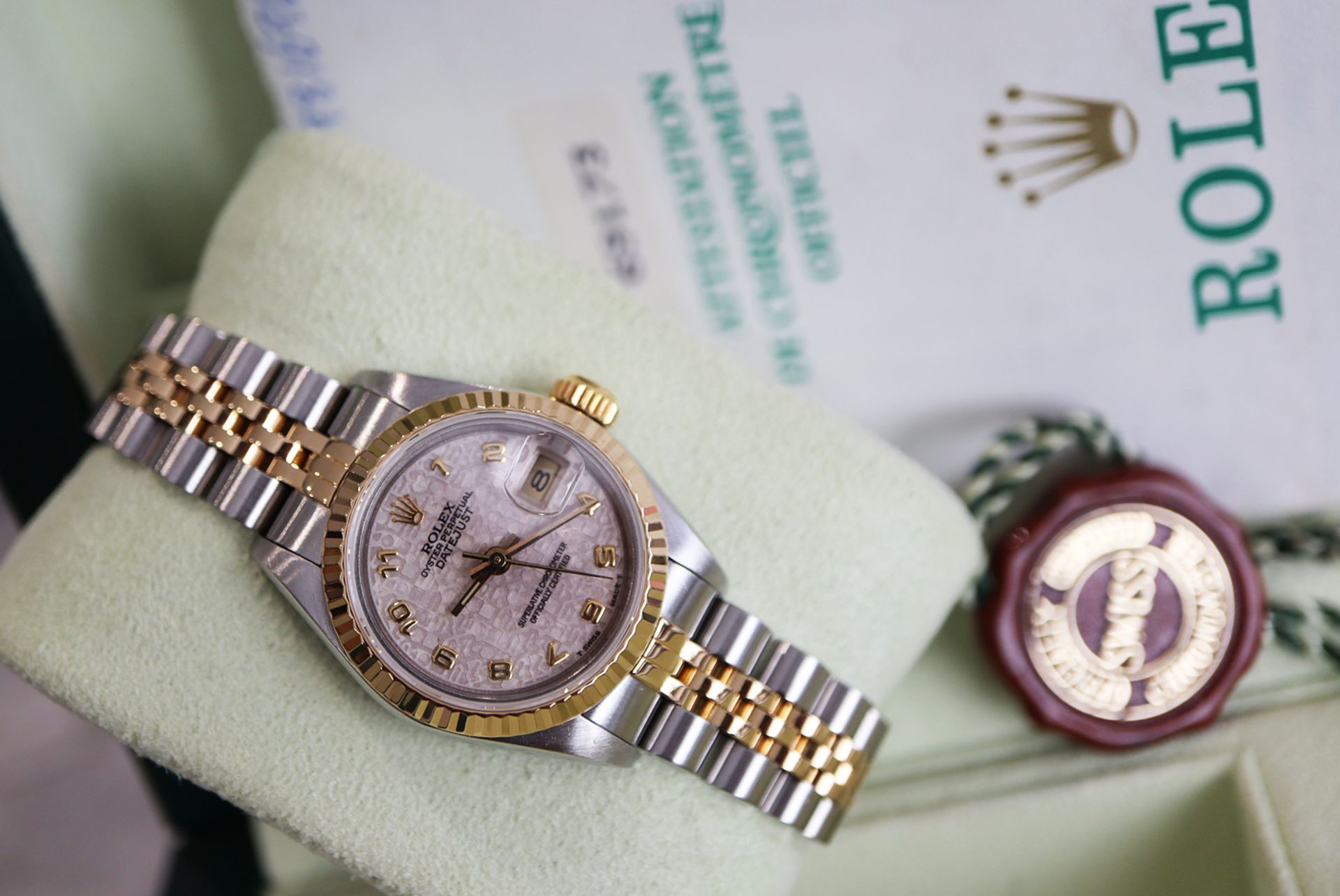 *BOX & PAPERS* ROLEX DATEJUST 18K YELLOW GOLD & STEEL REF. 69173 26MM LADIES MODEL - Image 6 of 9