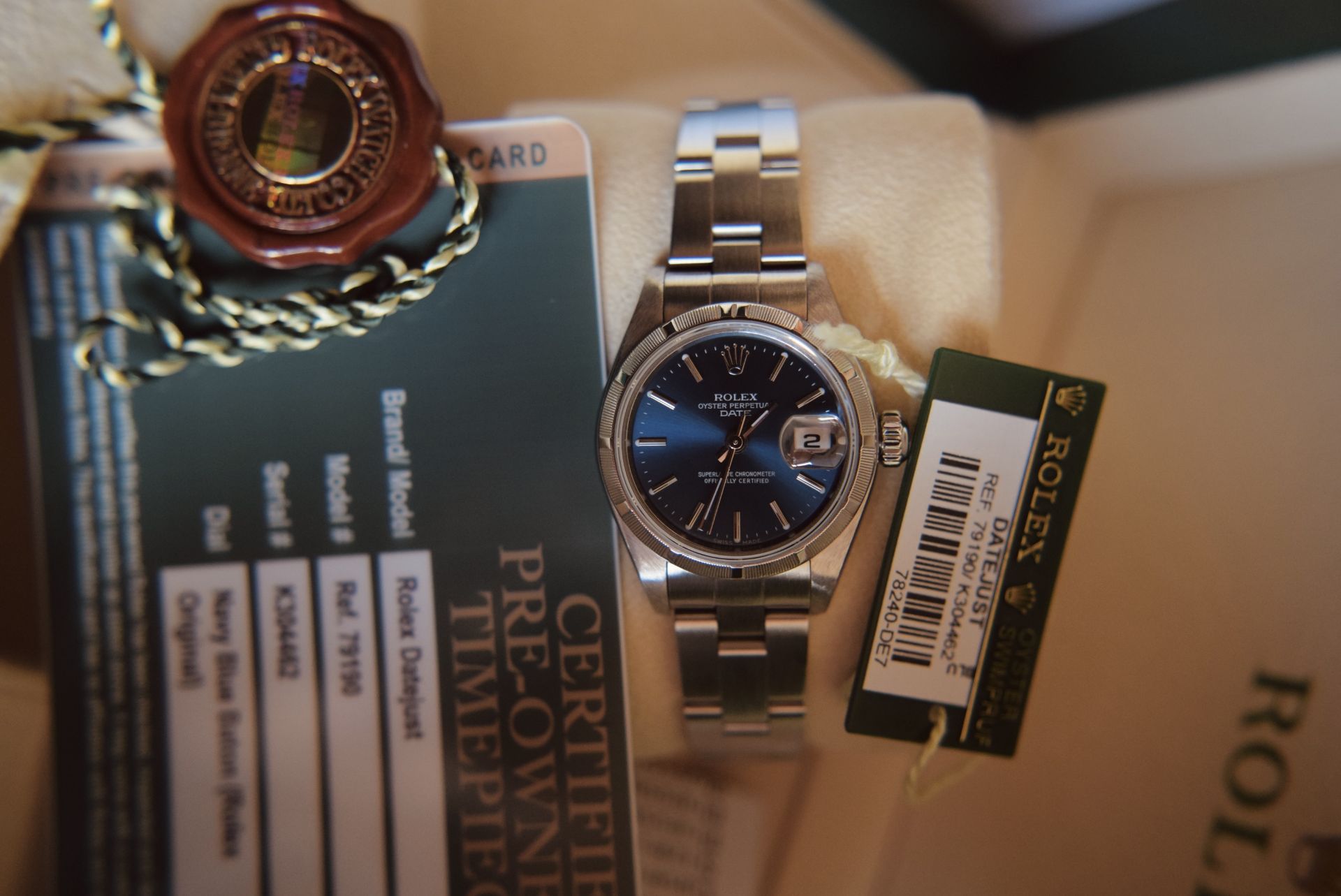 ROLEX DATEJUST 26' STEEL / OYSTER MODEL 79190 - FACTORY NAVY BLUE DIAL (BOX & ACCESSORIES ETC) - Image 8 of 15