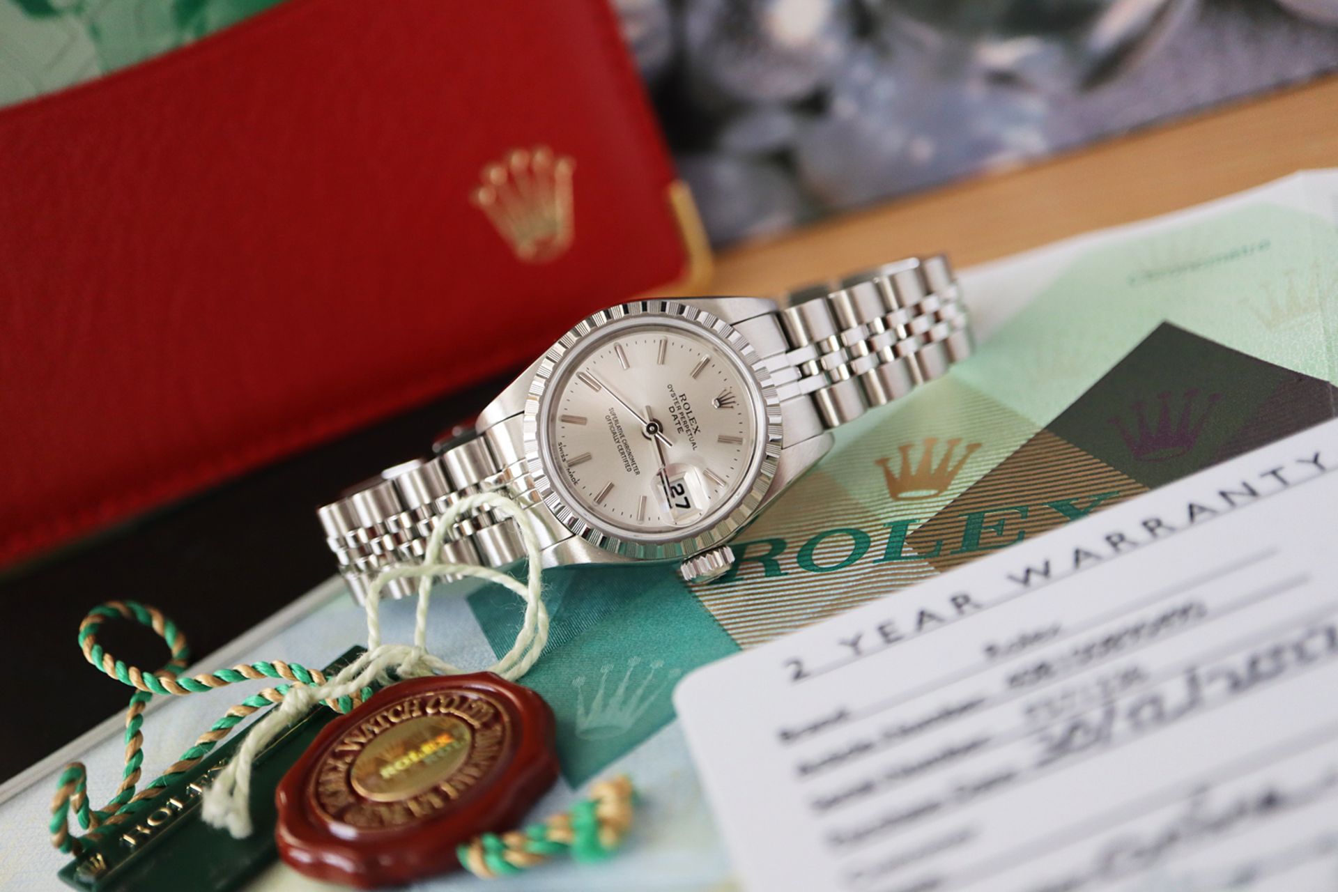 ROLEX OYSTER DATE / DATEJUST MODEL 79240 - FULL SET BOX AND CERTIFICATES ETC - Image 5 of 12