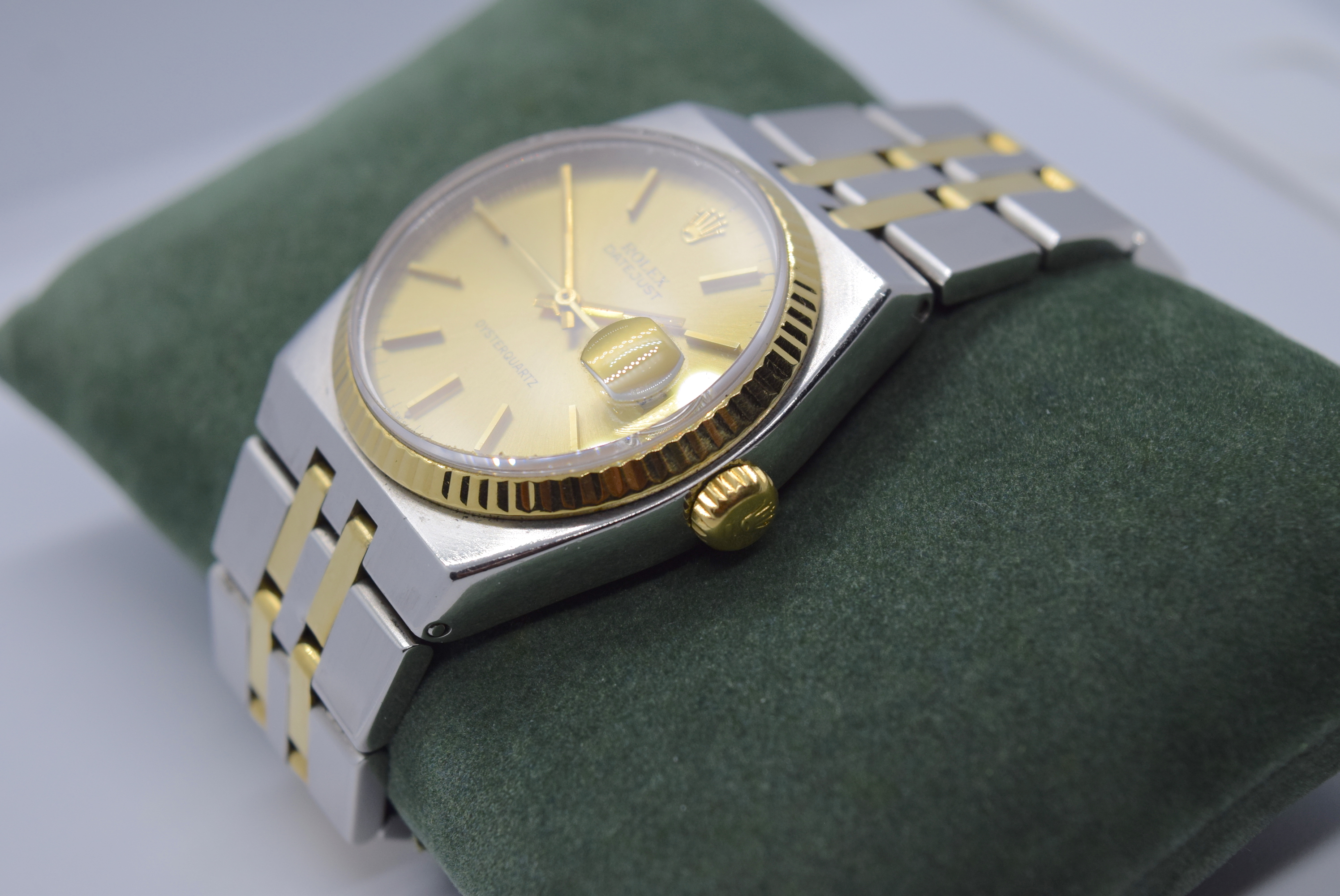 18K/ STEEL ROLEX DATEJUST OYSTERQUARTZ REF. 17013 (CHAMPAGNE DIAL) - 36MM - Image 5 of 9