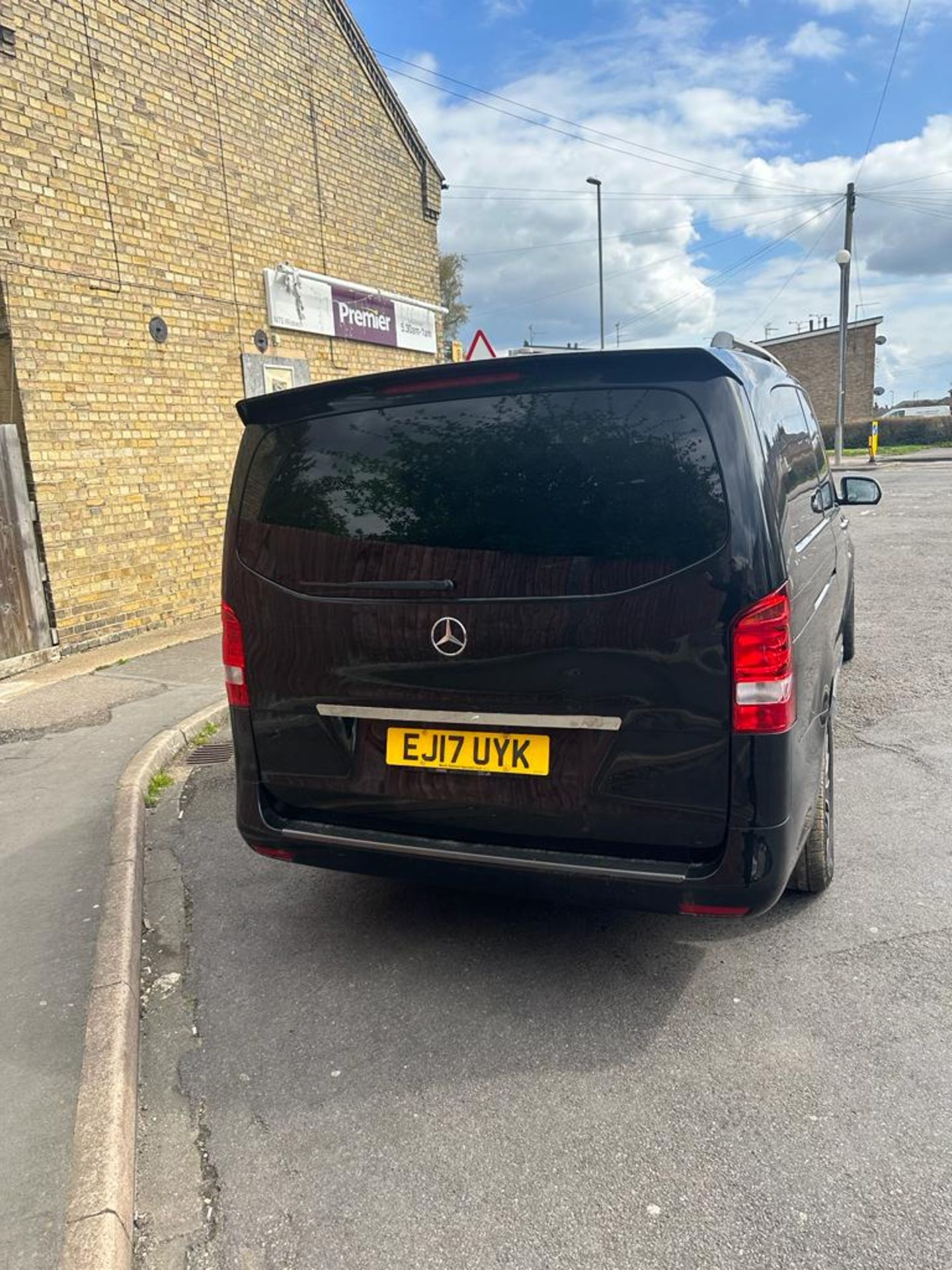 MERCDES VITO 114 BLUETEC TOURER MPV PEOPLE CARRIER 2017 17 REG - Image 6 of 17