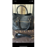 GUCCI HANDBAG IN EXCELLENT CONDITION WITH DUSTBAG AND ORIGINAL RECEIPT