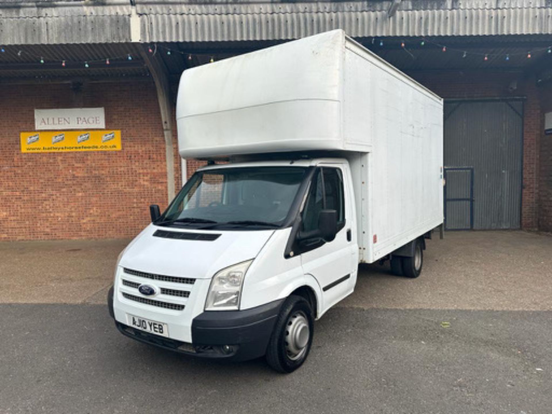 2010 FORD TRANSIT LUTON WITH TAIL LIFT - 2024 MOT - Image 3 of 15