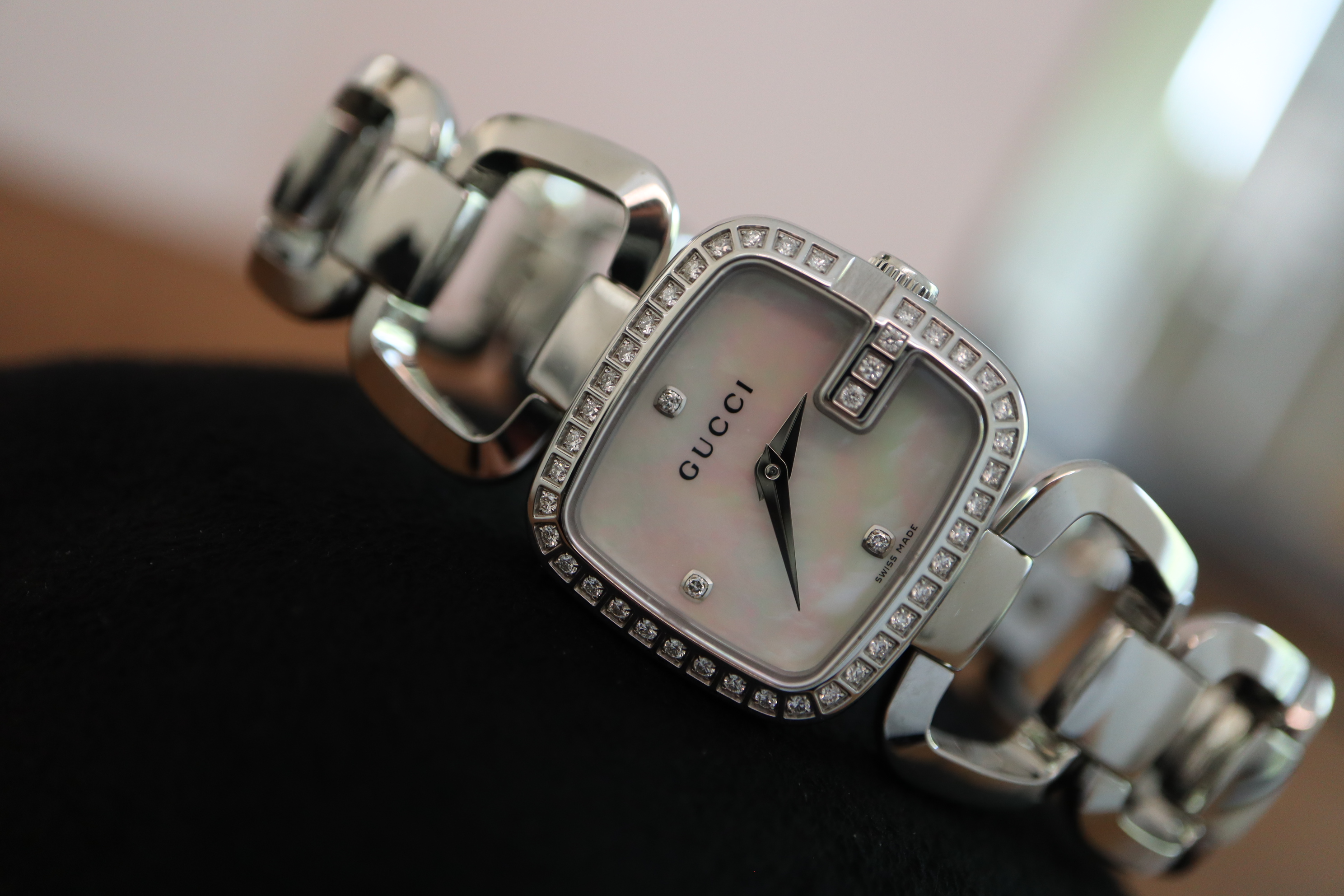 GUCCI WATCH (REF. 125.5) - MOTHER OF PEARL DIAMOND DIAL - Image 2 of 3