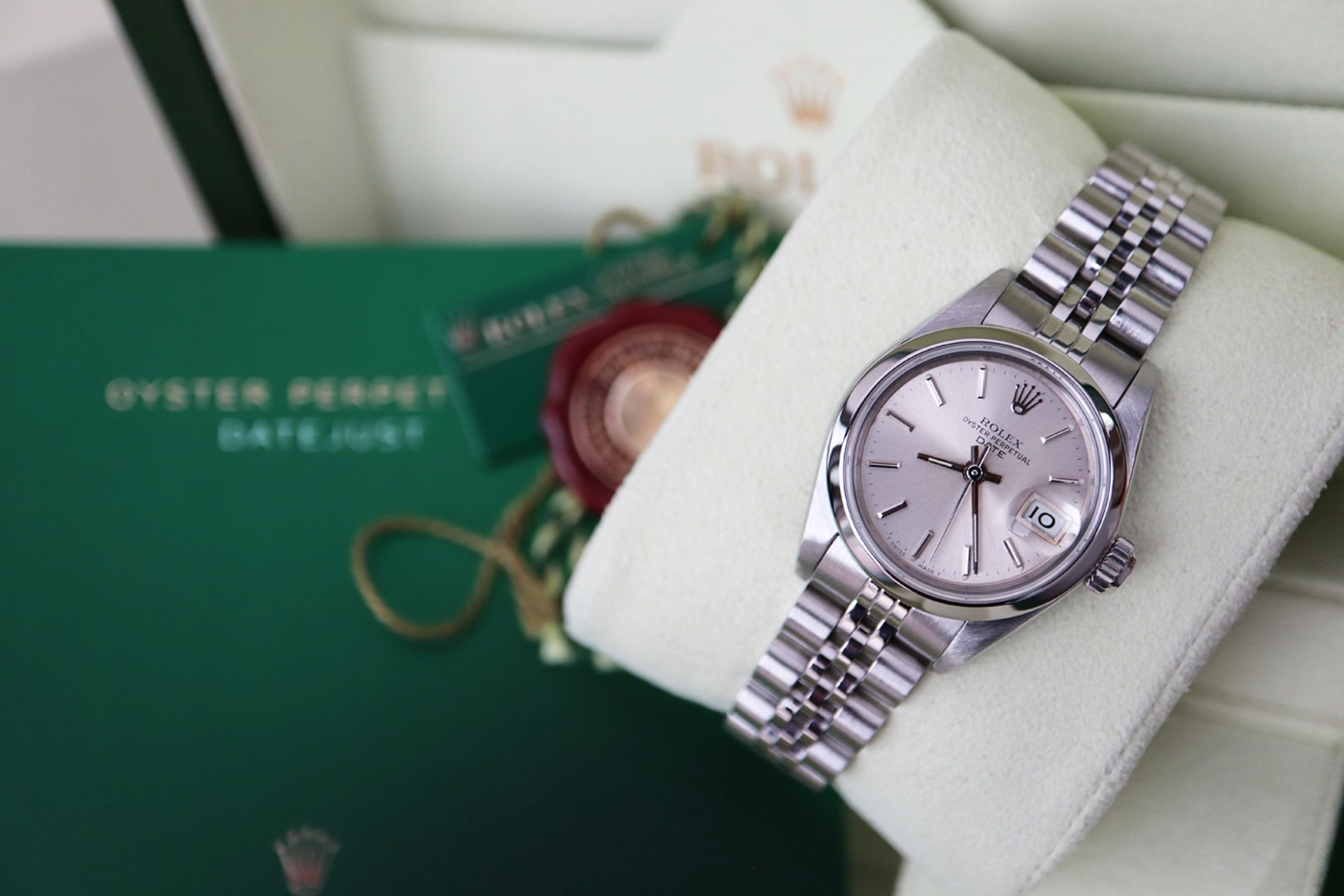 *STUNNING* ROLEX DATEJUST REF. 69240 - STEEL / SILVER DIAL (BOX & CERTIFICATE) - Image 3 of 9