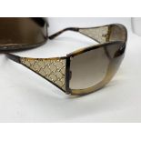 VINTAGE USED GUCCI GG LOGO SUNGLASSES WITH CASE