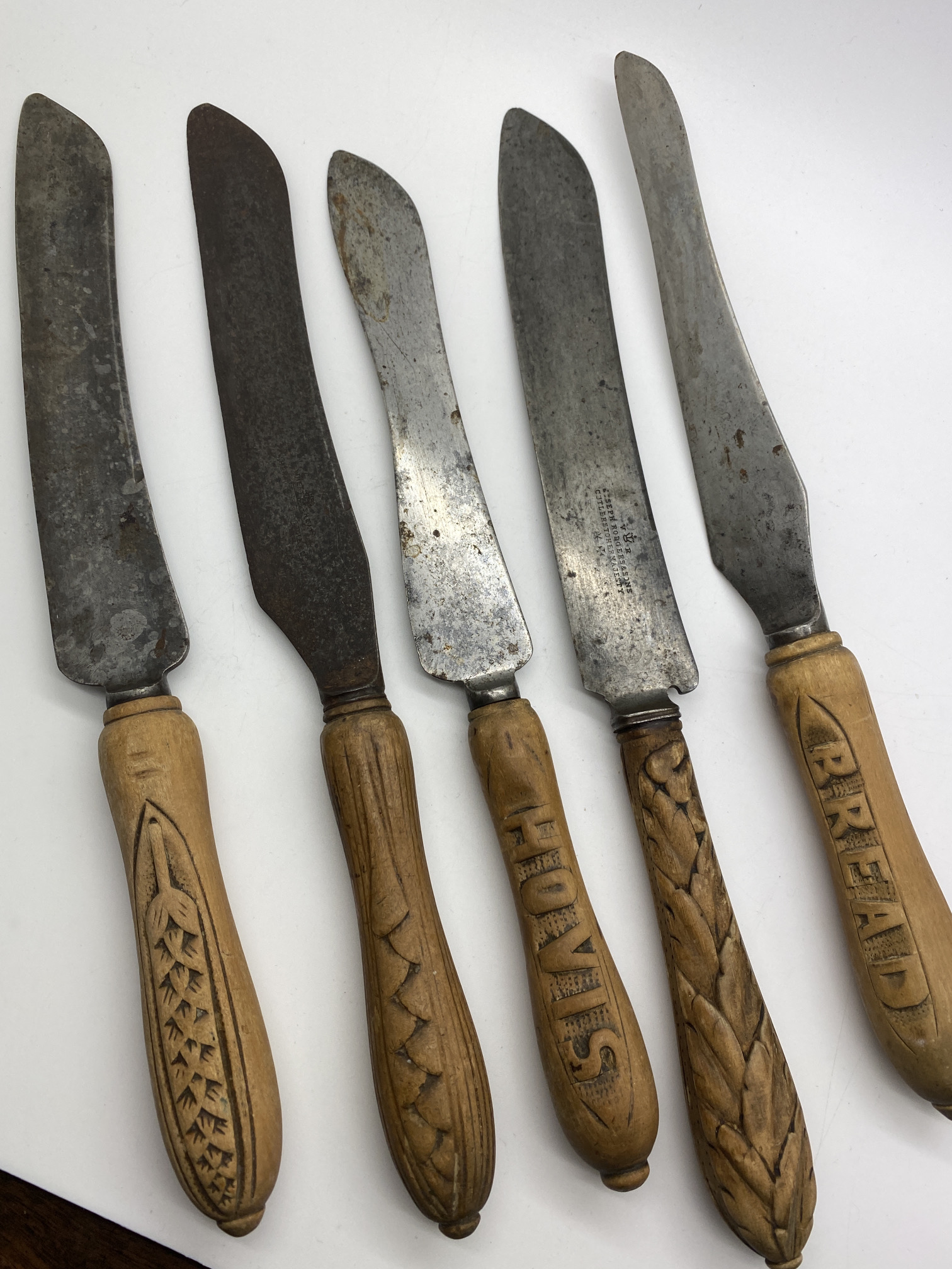 5 x ANTIQUE 1930's BREAD KNIVES INCLUDING HOVIS & BREAD - INC JOSEPH RODGERS - WHEAT SHEAF ETC - Image 2 of 14