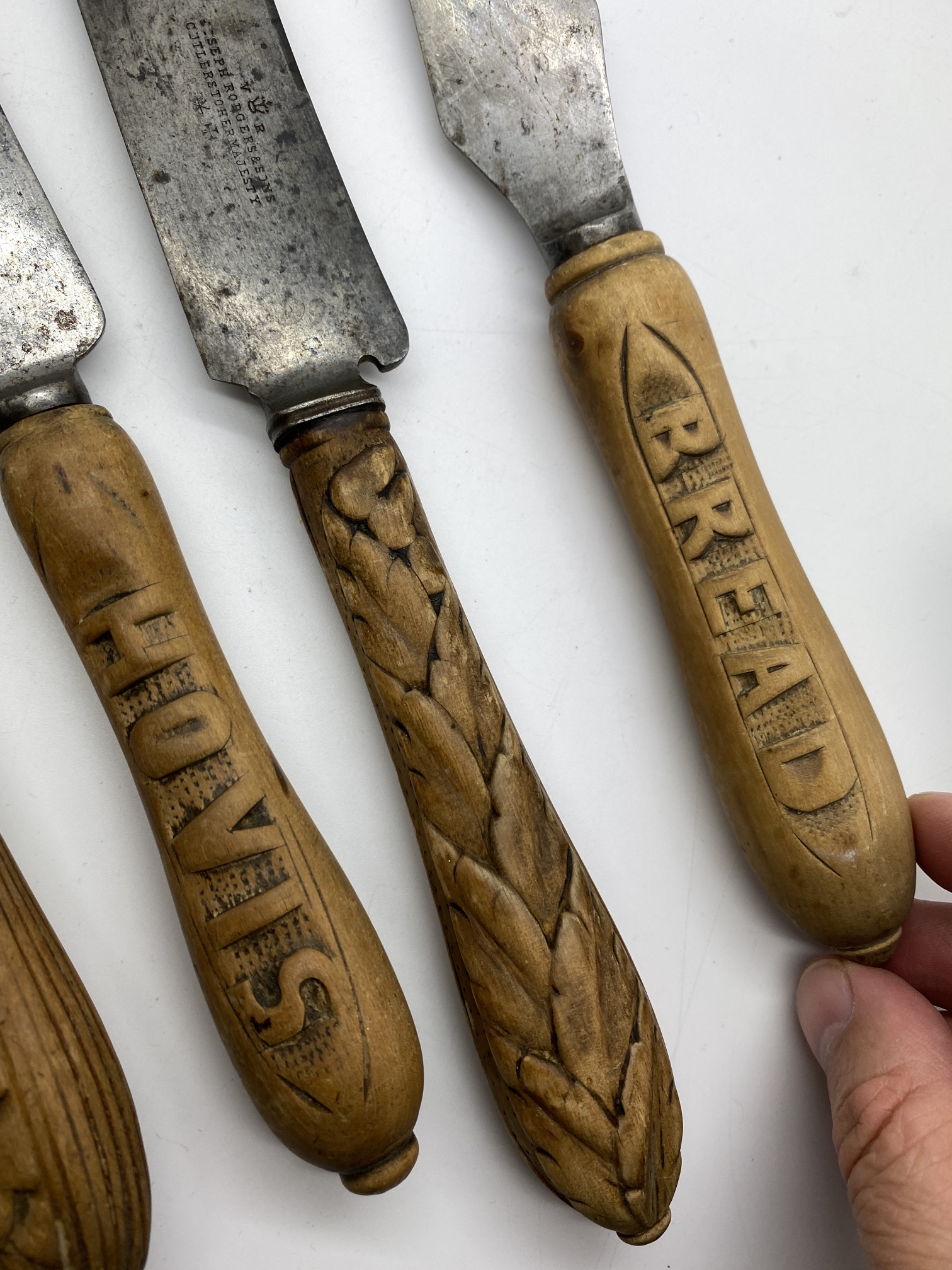 5 x ANTIQUE 1930's BREAD KNIVES INCLUDING HOVIS & BREAD - INC JOSEPH RODGERS - WHEAT SHEAF ETC - Image 3 of 14