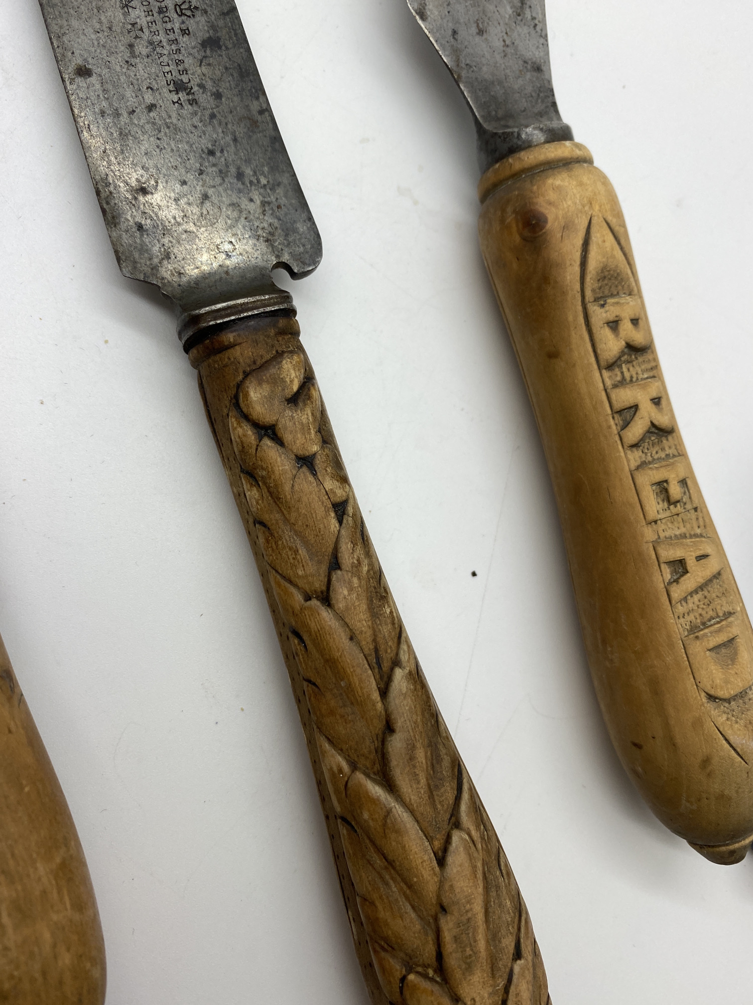 5 x ANTIQUE 1930's BREAD KNIVES INCLUDING HOVIS & BREAD - INC JOSEPH RODGERS - WHEAT SHEAF ETC - Image 9 of 14