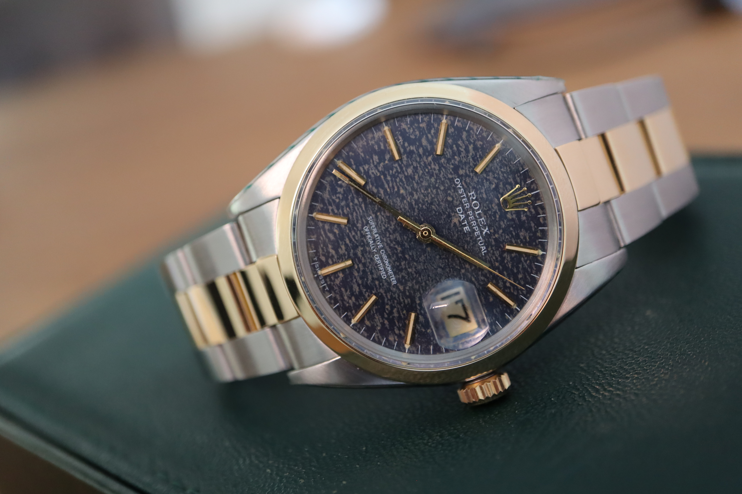 ROLEX MENS OYSTER PERPETUAL DATE (REF.1500) - 18K GOLD & STEEL 'BLUE JEANS' DIAL