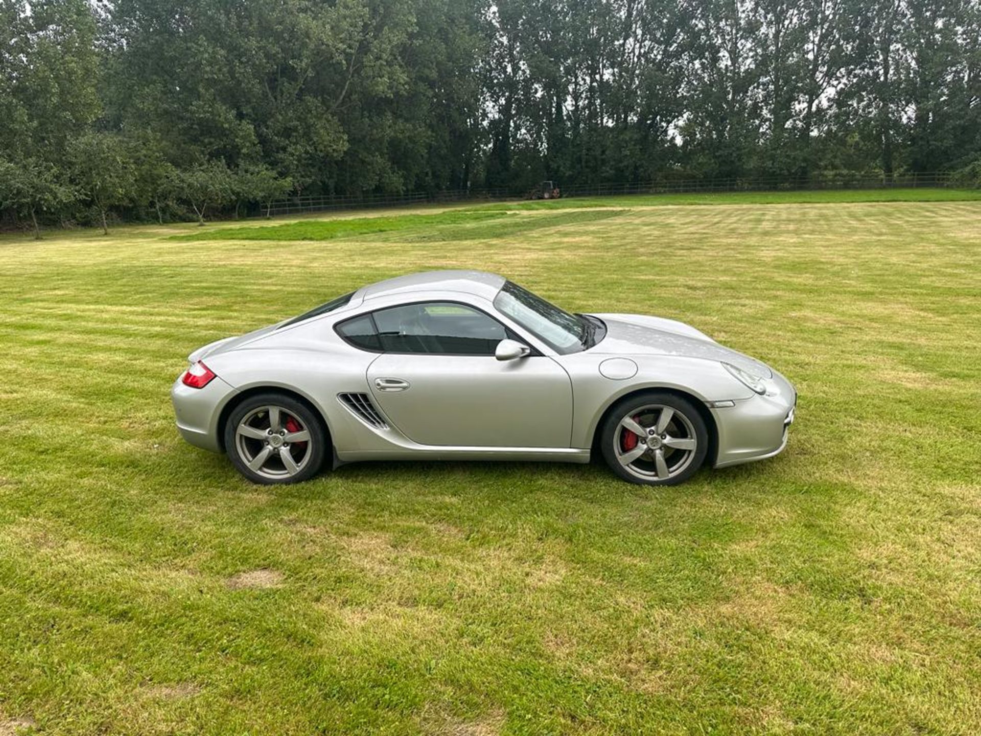 PORSCHE CAYMAN S - 3.4S MANUAL - SILVER - Image 8 of 21