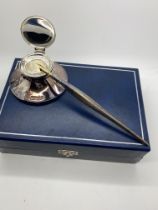 HALLMARKED SILVER INKWELL WITH MATCHING HALLMARKED SILVER WRITING PEN