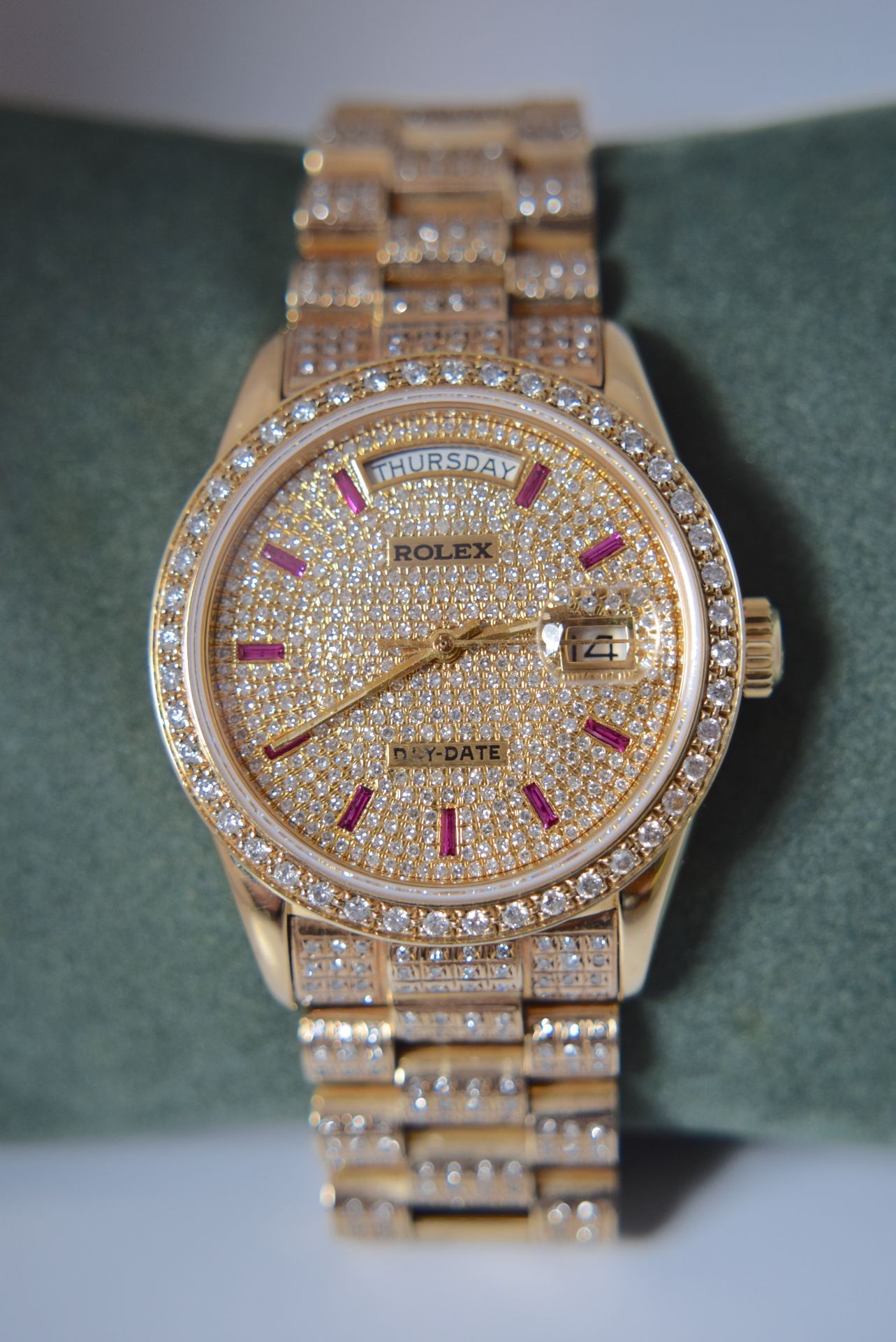 ROLEX DAY DATE 18K REF. 18038 DIAMOND-SET WITH RUBIES (BAGUETTES) - QUICK-SETTING - Image 2 of 12