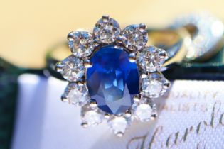 2.50CT *ROYAL BLUE* SAPPHIRE & DIAMOND RING - 18K WHITE GOLD