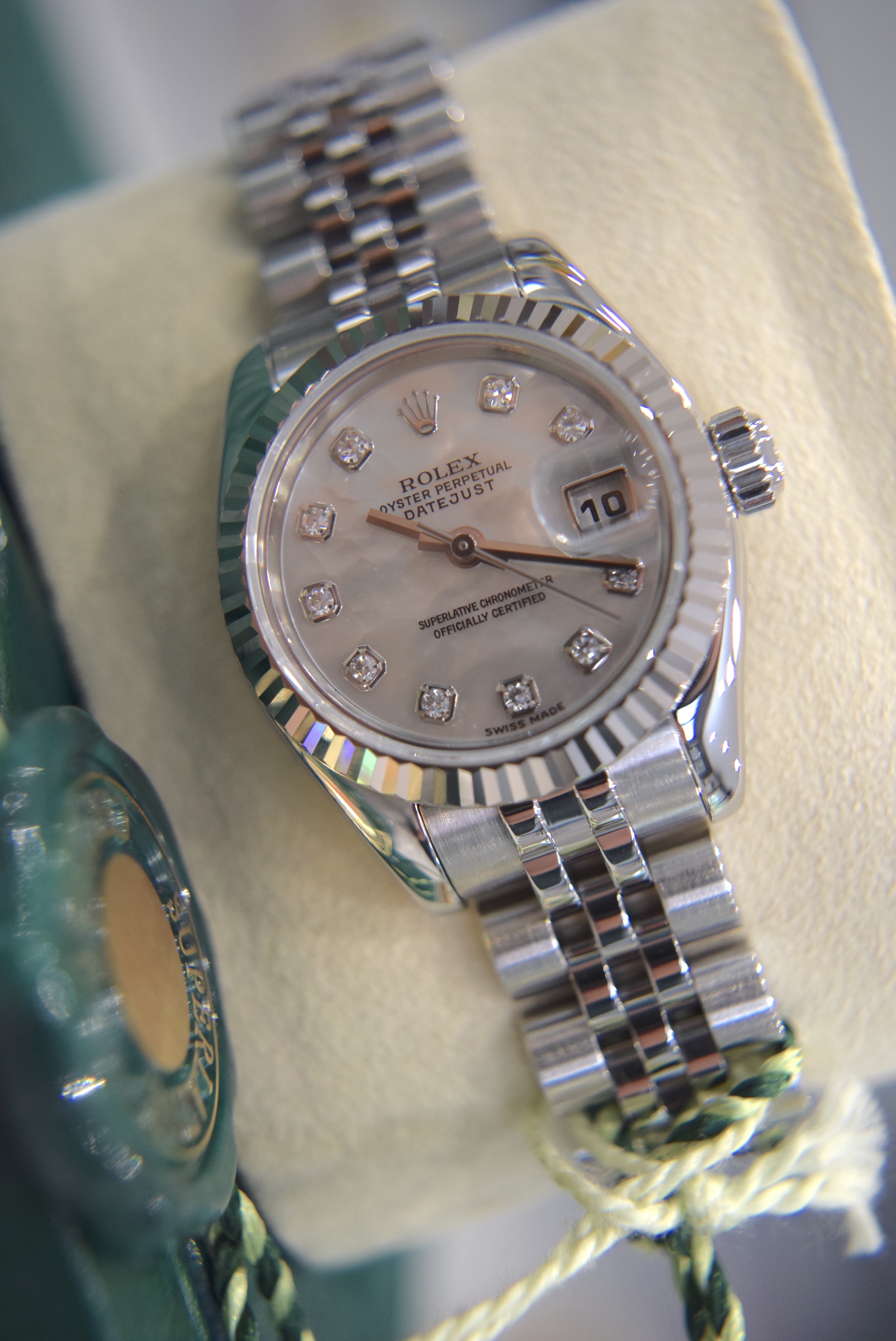 ROLEX DATEJUST REF. 179174 *FULL SET* FACTORY *RARE* WHITE/ SILVER PEARL DIAMOND DIAL - Image 16 of 33