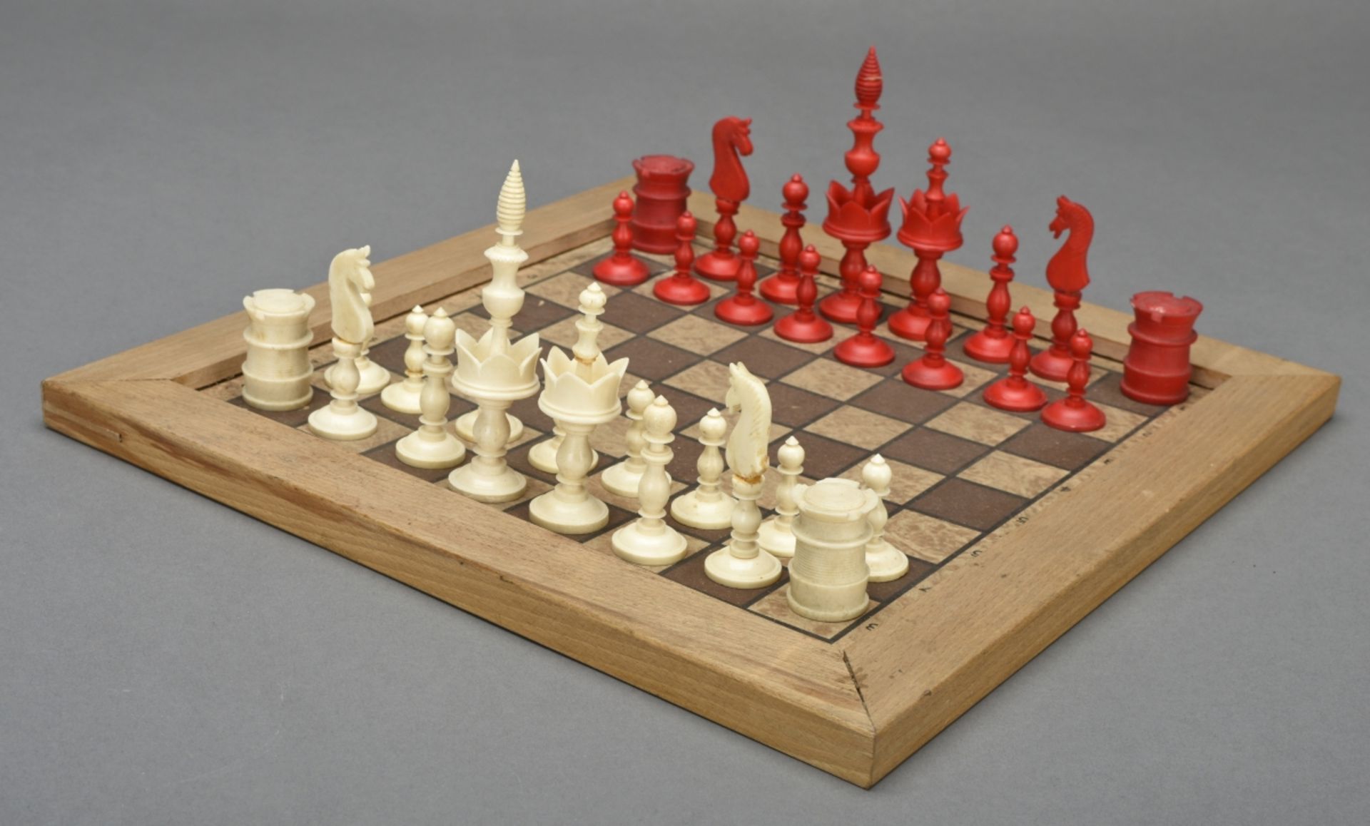 Schach- und Dominospiel - Image 5 of 5