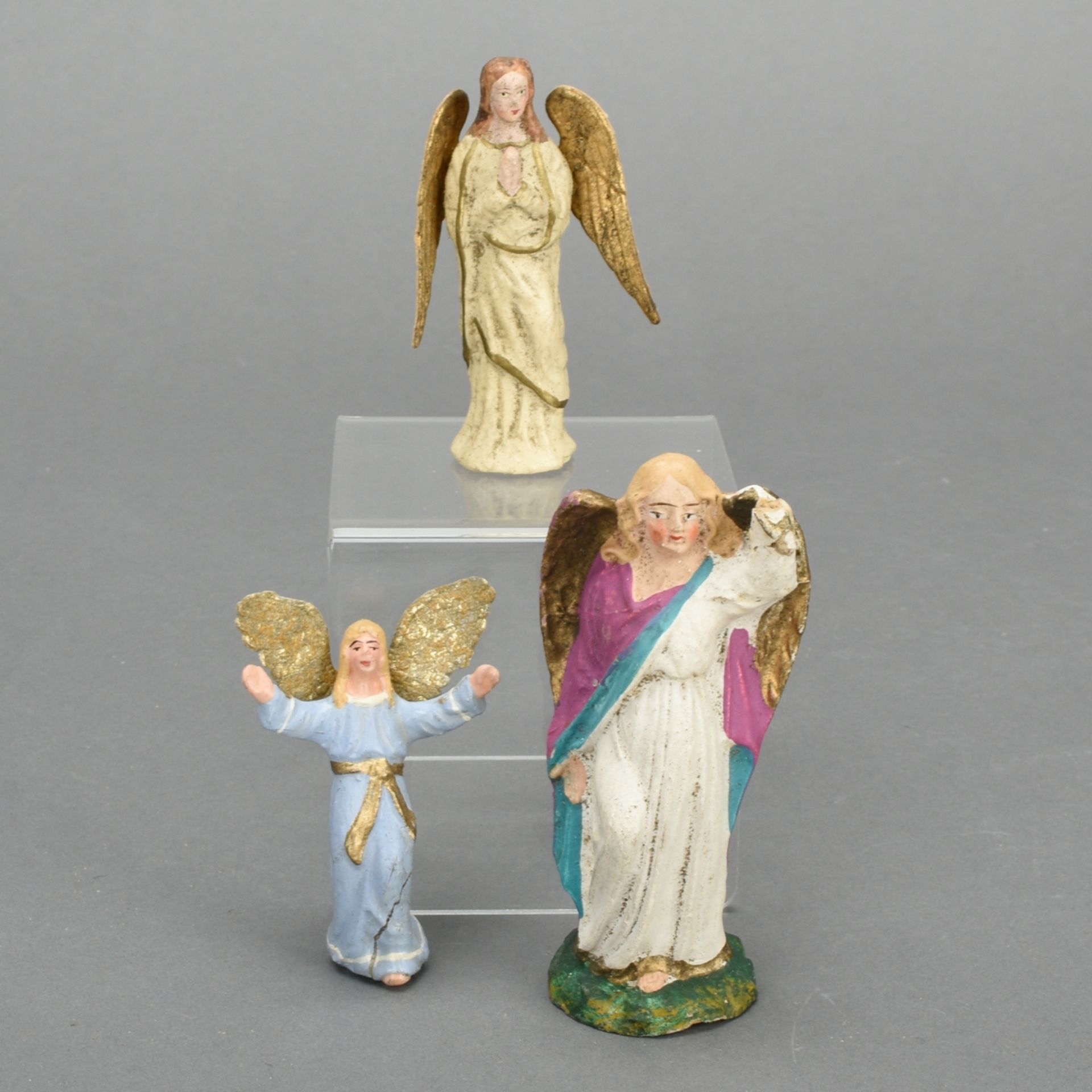Drei Engelfiguren - Bild 2 aus 4