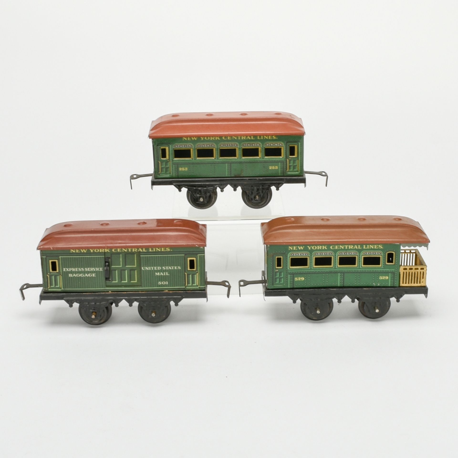 Drei Eisenbahnwaggons - Image 2 of 4