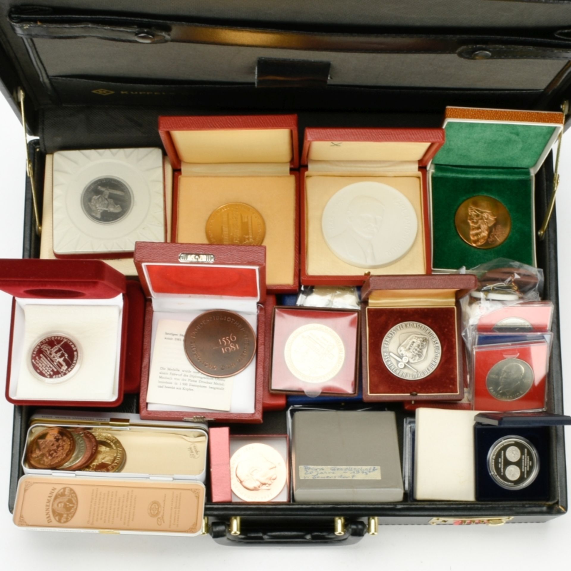 Großes Konvolut Münzen und Medaillen - Image 2 of 4
