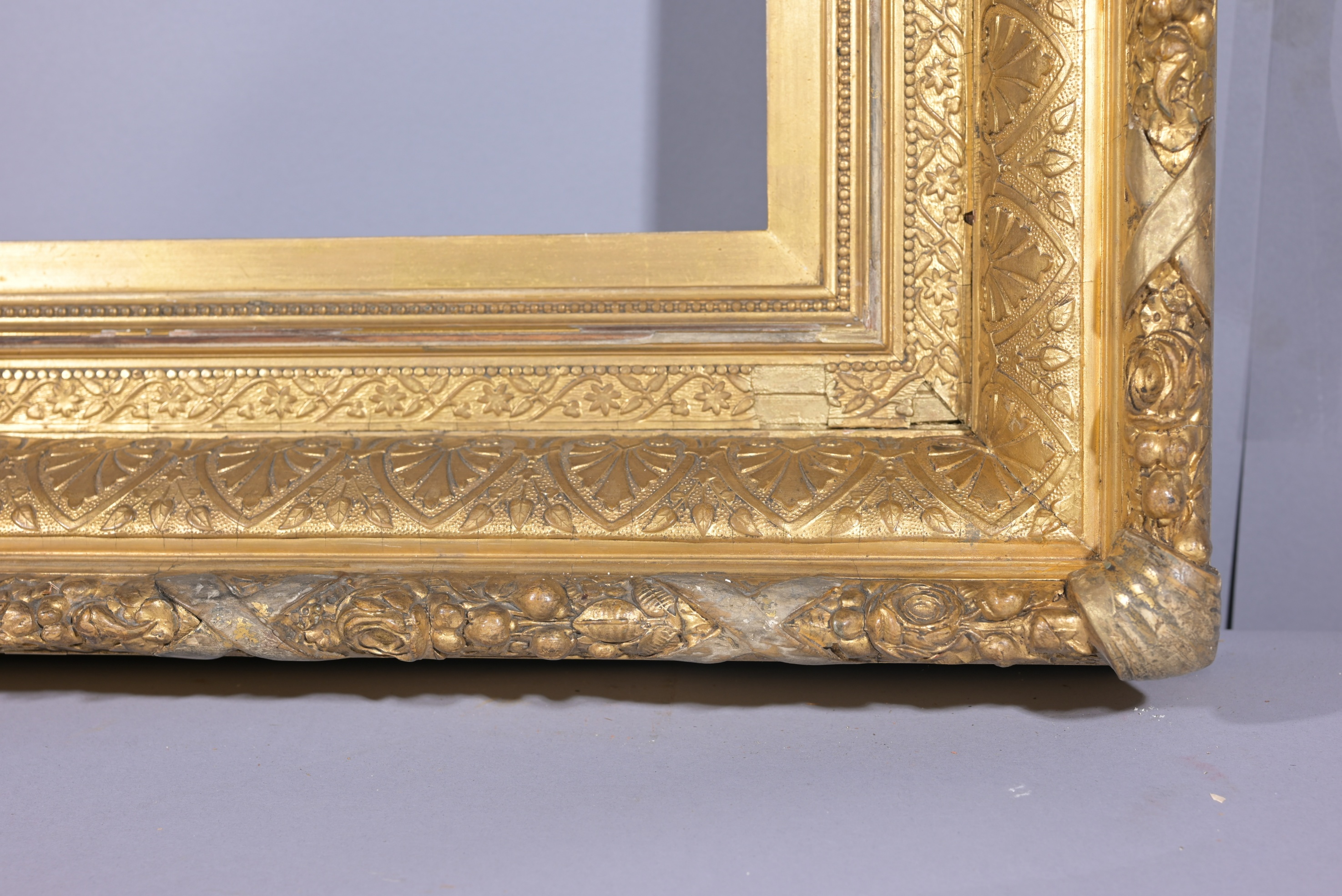 American 1880's Gilt Frame - 30.5 x 25 - Image 5 of 7