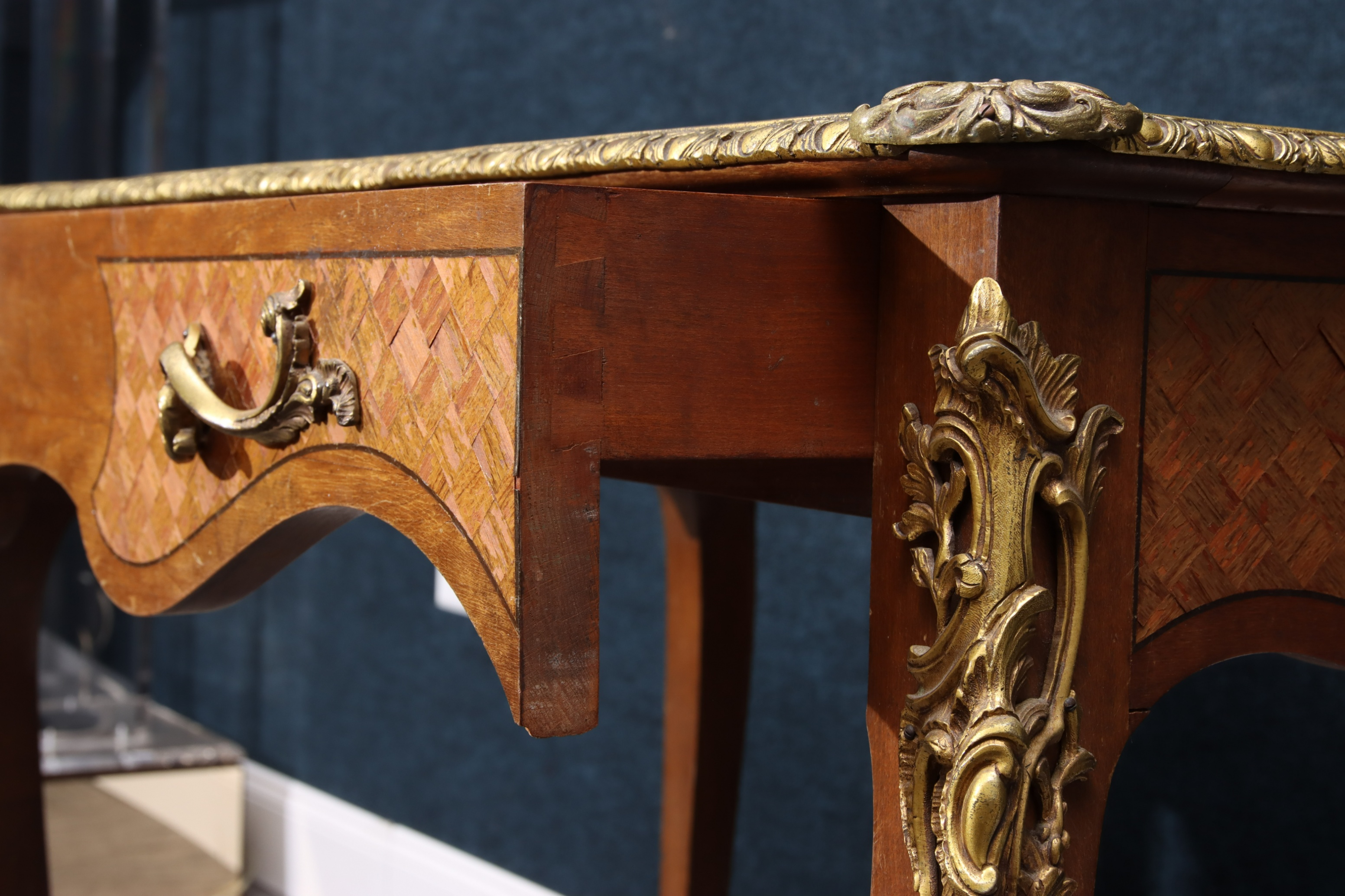 Antique French Louis XV Style Desk - Image 5 of 8
