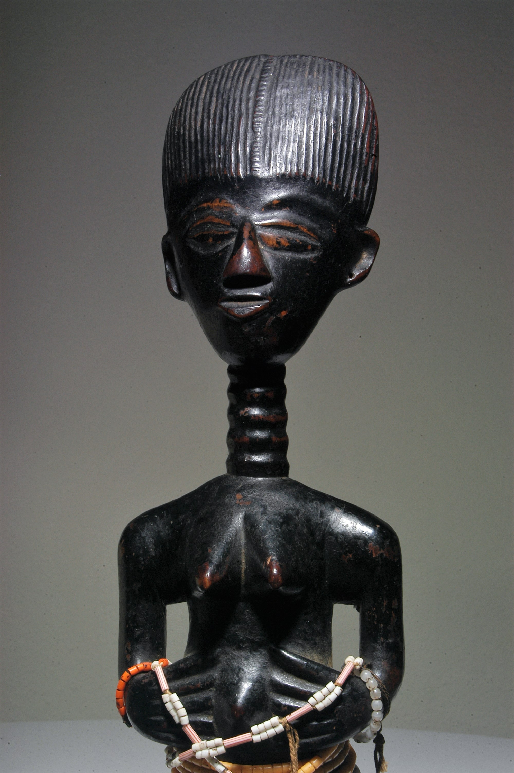 Abron Ppl Standing Female Figure - Image 7 of 7