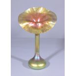 Lundberg Studios Jack in the Pulpit Glass Vase