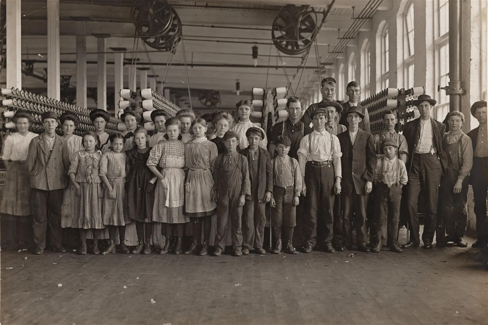 (7) Lewis Wickes Hine (1874-1940) Photographs - Image 11 of 15