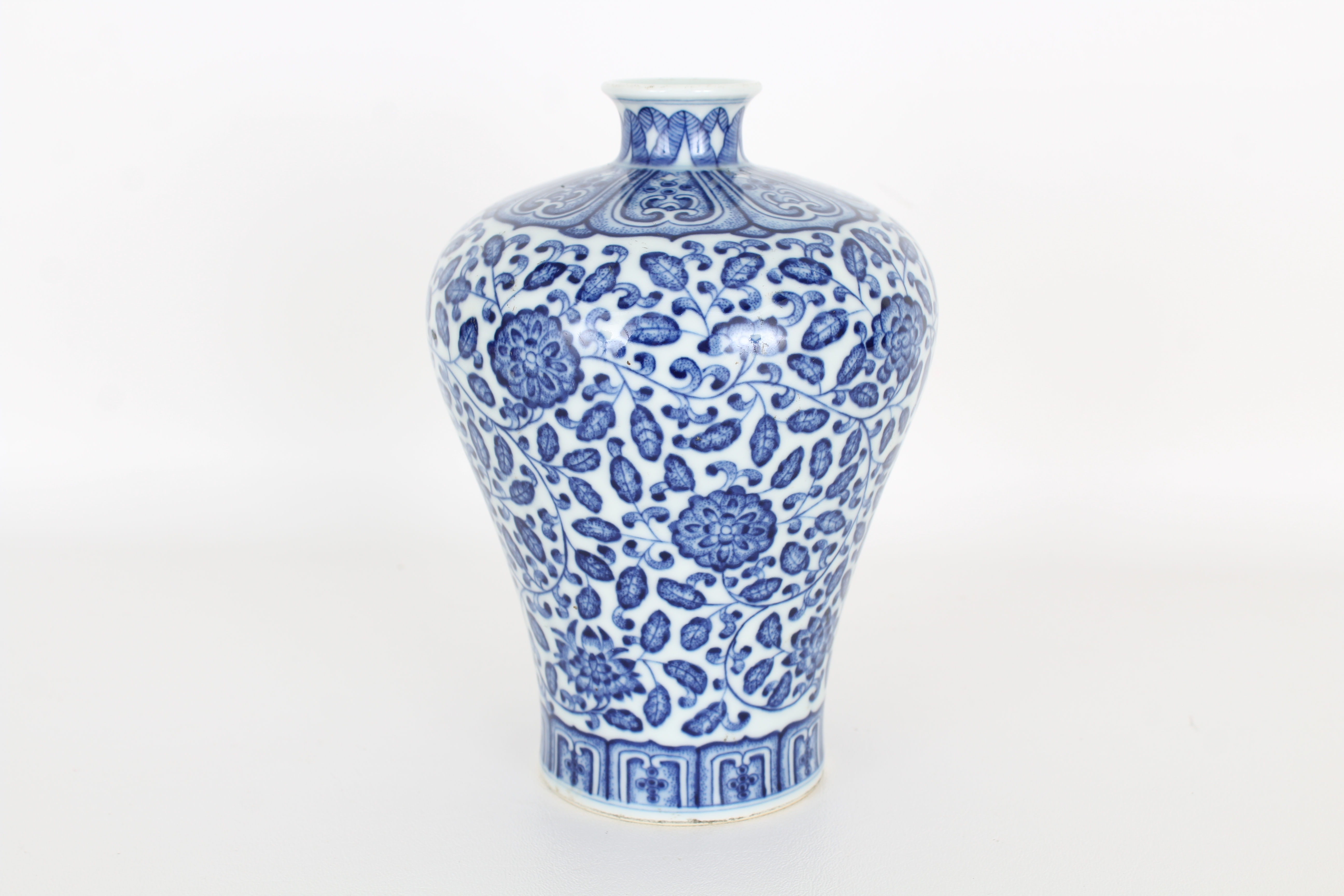 Chinese blue and white plum-shaped vase, Qianlong - Image 2 of 6